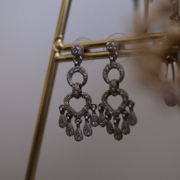 Silver Elegant Earrings - Timeless Sophistication! ✨ - Picture 3 of 4